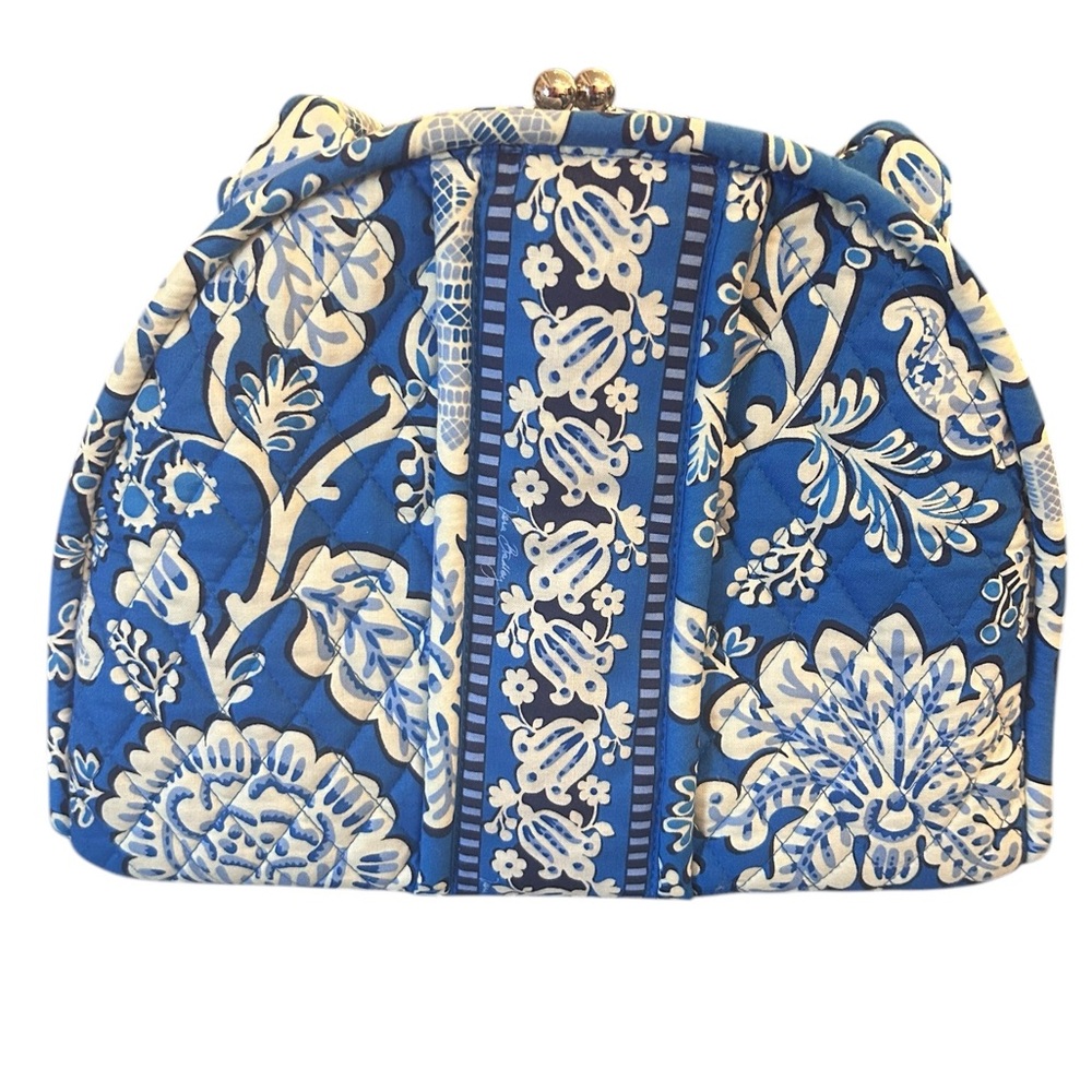 Authentic VERA BRADLEY LARGE Blue and White Patterned Women's Bag